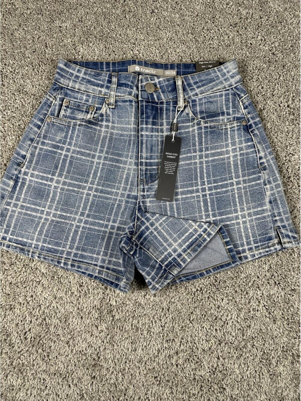 Tractr Women’s Jean Shorts Size 00 Check Pattern High Rise 24x3 Slim Fit NWT